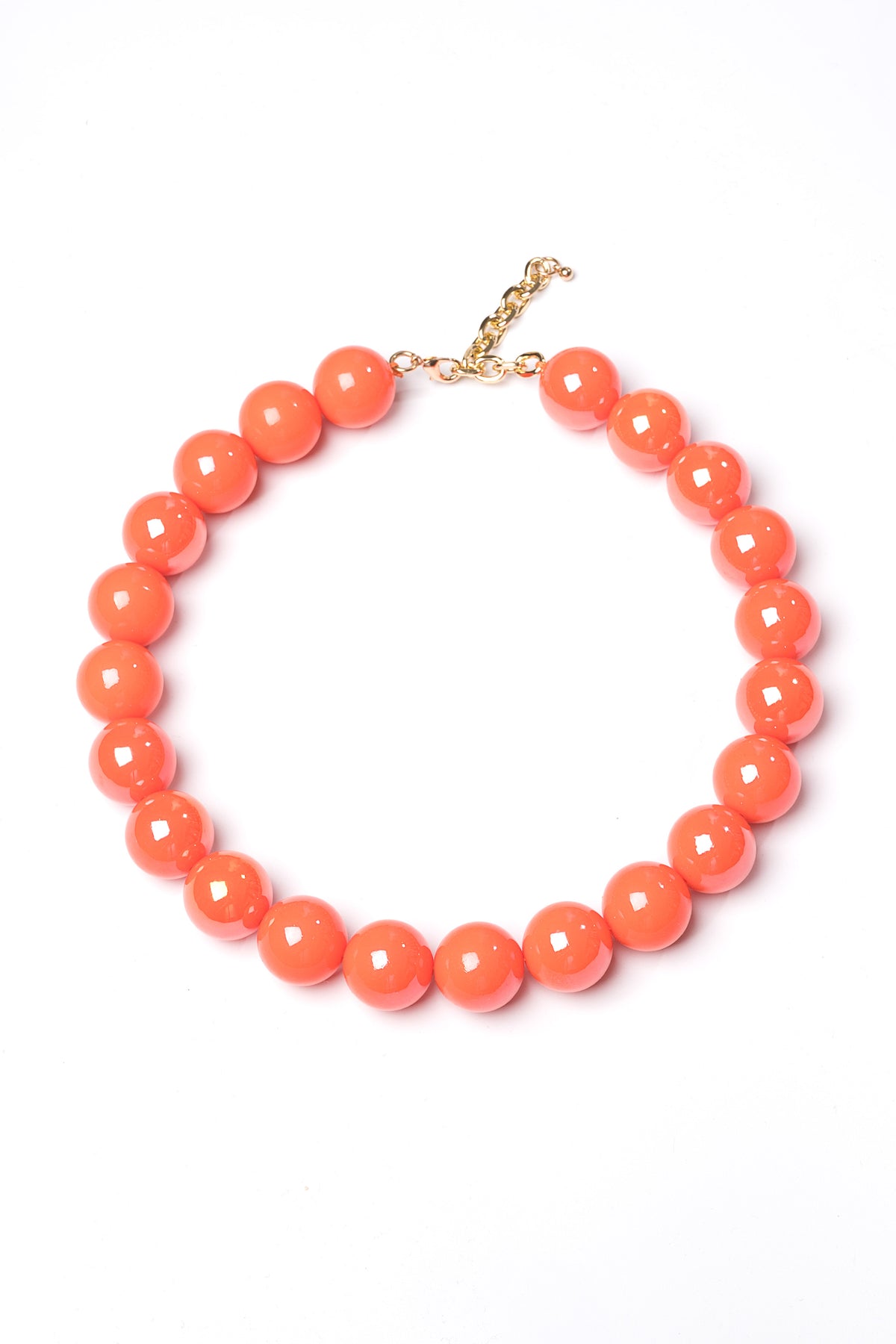 Κολιέ με Κοραλλί Χάντρες και Χρυσή Αλυσίδα