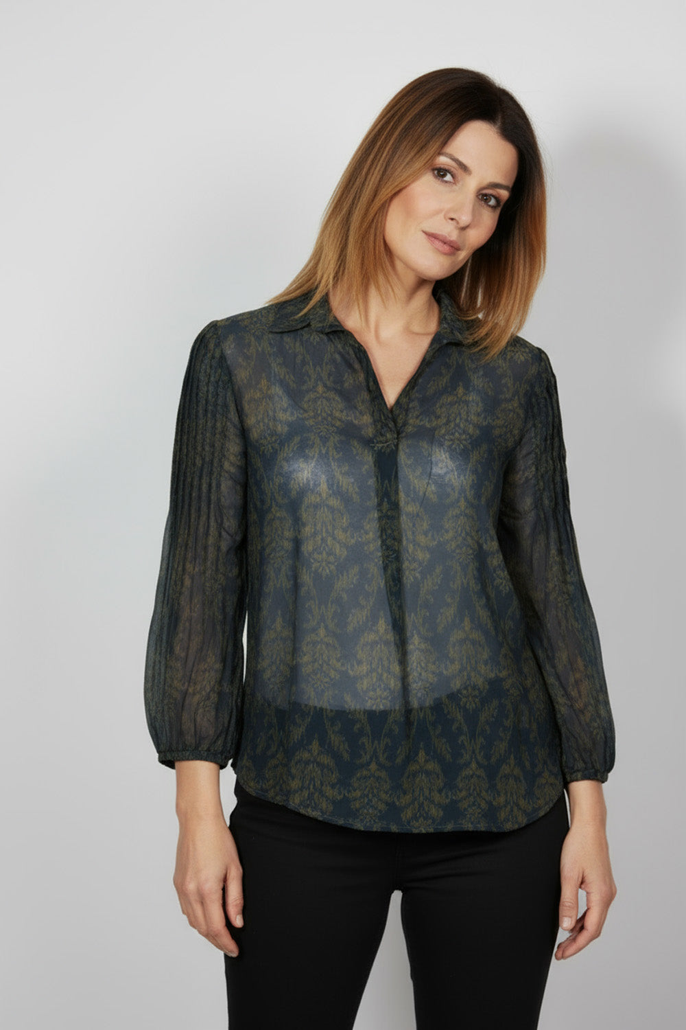 Διαφανής μπλούζα σε πράσινο με διακριτικό σχέδιο και μακριά μανίκια – Ellisargi Boutique