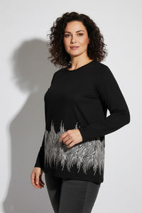 Μαύρη μπλούζα με τύπωμα στο τελείωμα