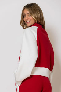 Κόκκινη cropped φούτερ μπλούζα με λευκά μανίκια και logo