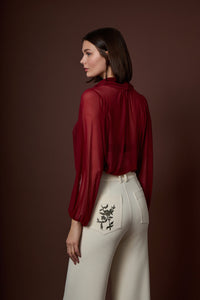 Διάφανη κόκκινη μπλούζα iRous με μαντήλι λαιμού