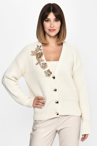 Εκρού πλεκτή ζακέτα με διακοσμητικές καρφίτσες