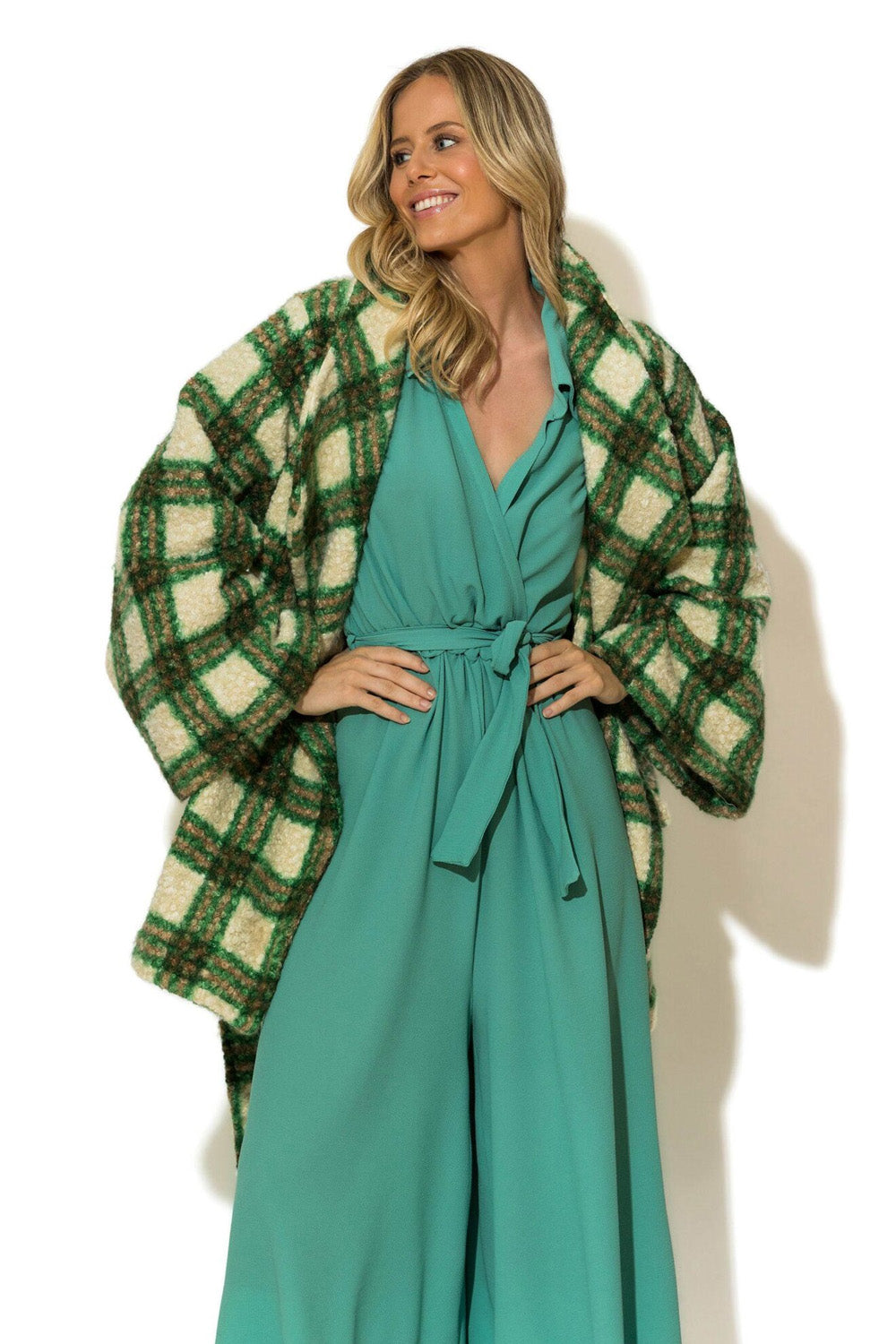 Καρό παλτό μπουκλέ C-THROU σε πράσινο και εκρού με ζώνη – Ellisargi Boutique