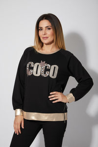 Μαύρη μπλούζα με τύπωμα COCO και χρυσές λεπτομέρειες από την Ellisargi Boutique