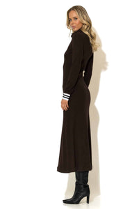 Μίντι πλεκτό φόρεμα ριπ C-THROU σε σοκολατί καφέ χρώμα με γιακά polo και λευκές ρίγες – Ellisargi Boutique