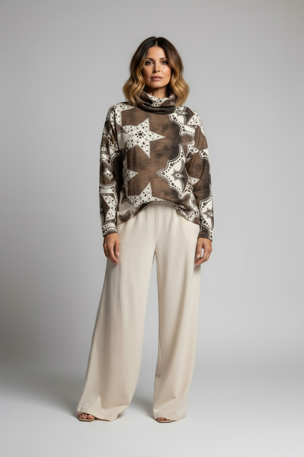 Μπλούζα καφέ-εκρού με print αστέρια και ζιβάγκο – Ellisargi Boutique