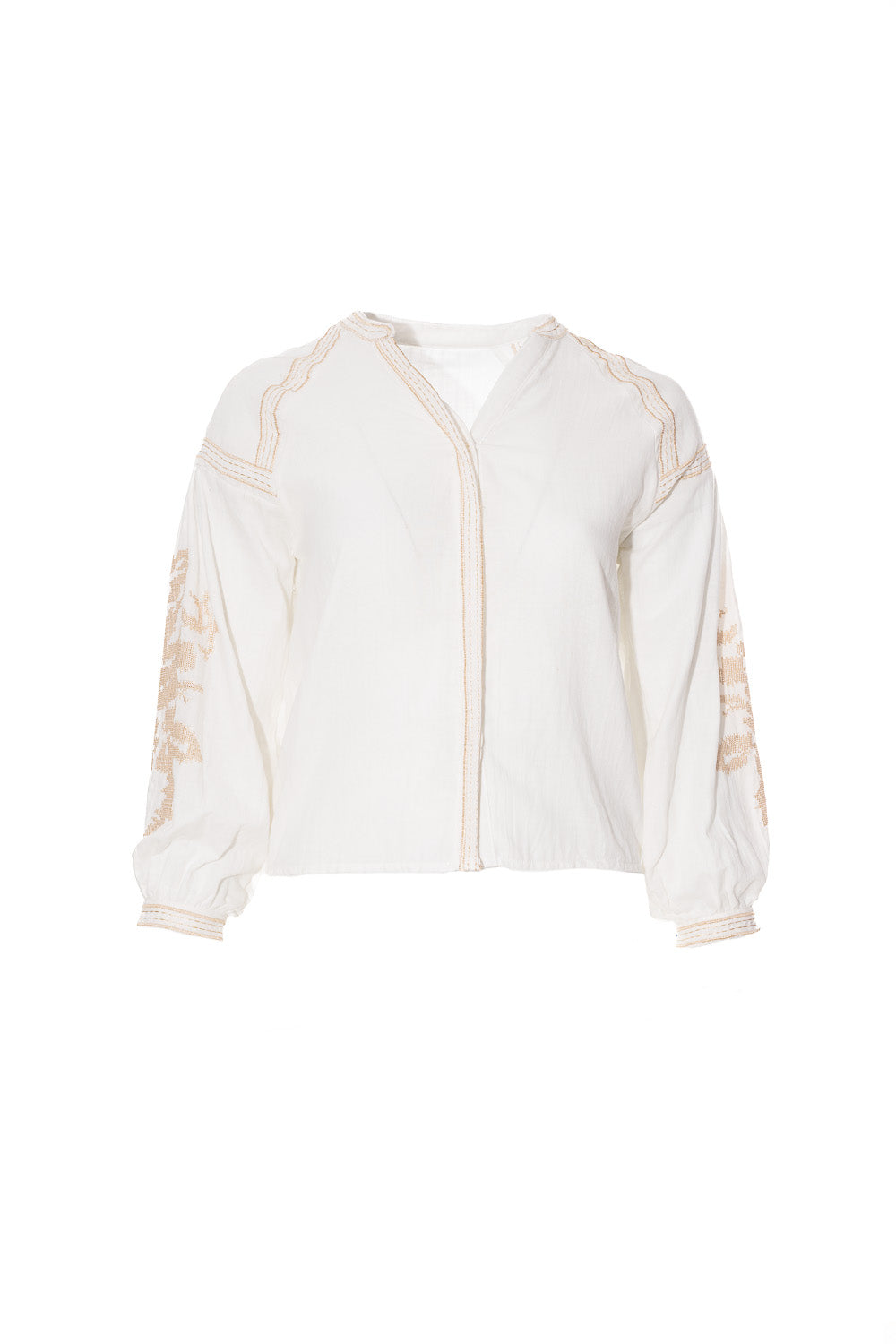 Λευκό πουκάμισο με κέντημα στα μανίκια