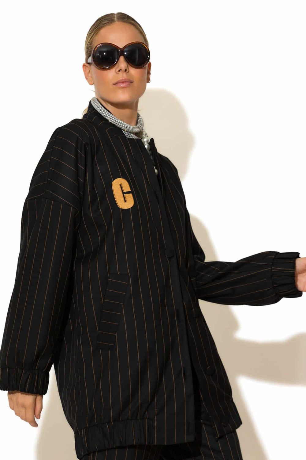 Ριγέ bomber jacket C-THROU με κέντημα logo