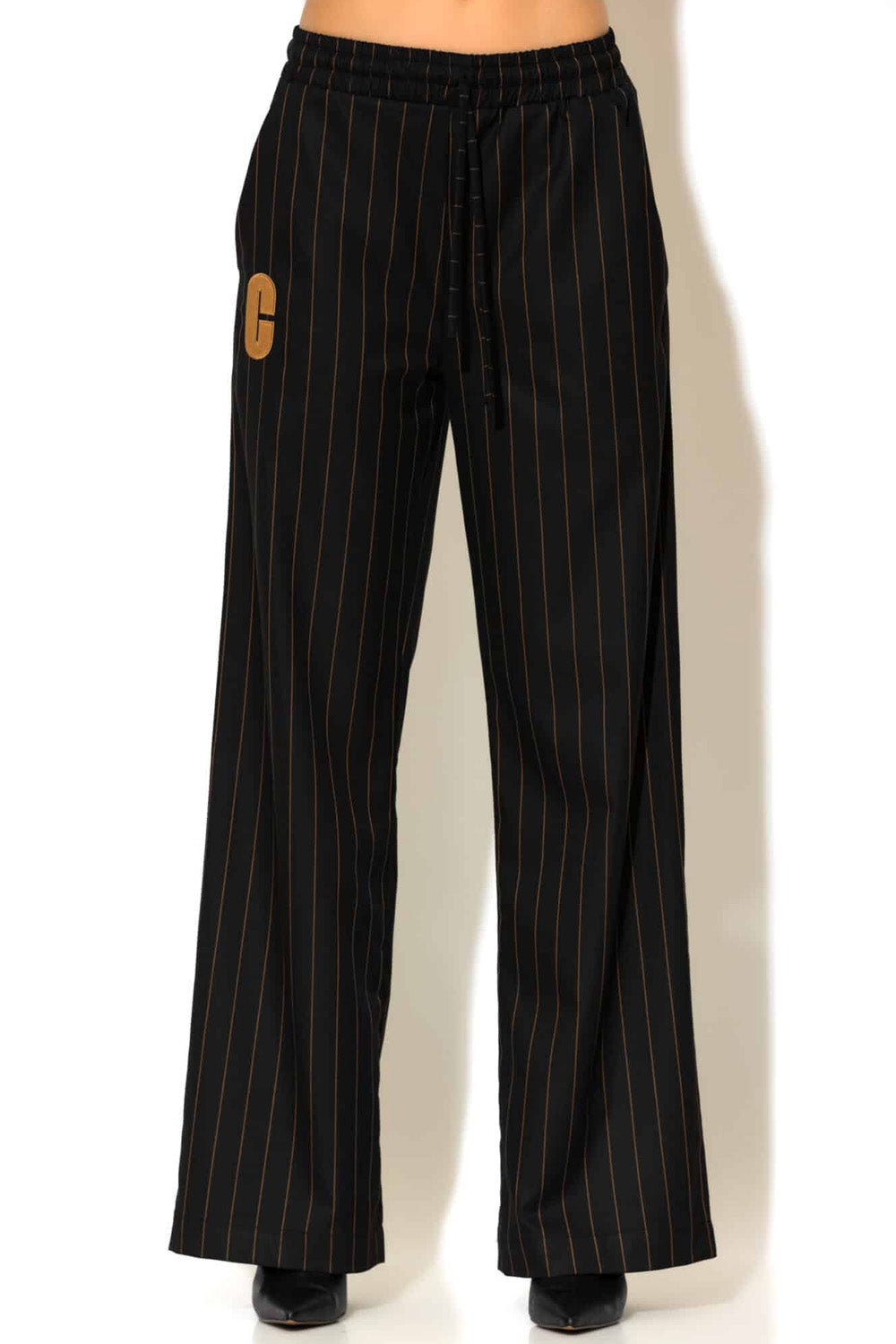 Ριγέ φαρδύ παντελόνι με λάστιχο και λογότυπο C-THROU