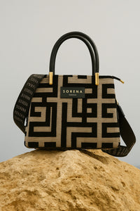 Τσάντα Sorena με αποσπώμενο ιμάντα και γεωμετρικό μοτίβο