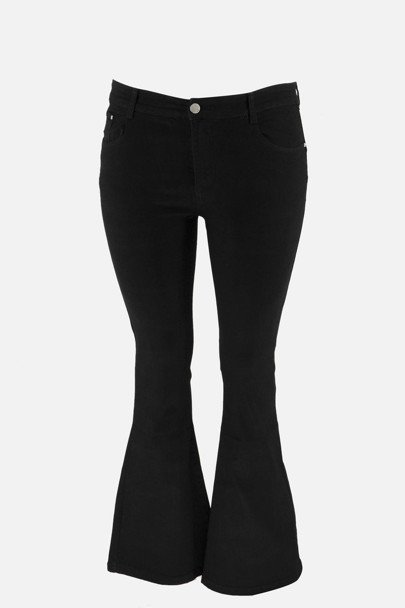 Black flared jeans with high waist, stretchy fabric and casual chic style, essential for every wardrobe.