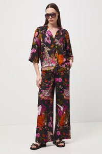 Γυναικείο πουκάμισο με exotic tropical print σε μαύρη βάση και φούξια λεπτομέρειες από ύφασμα με lyocell