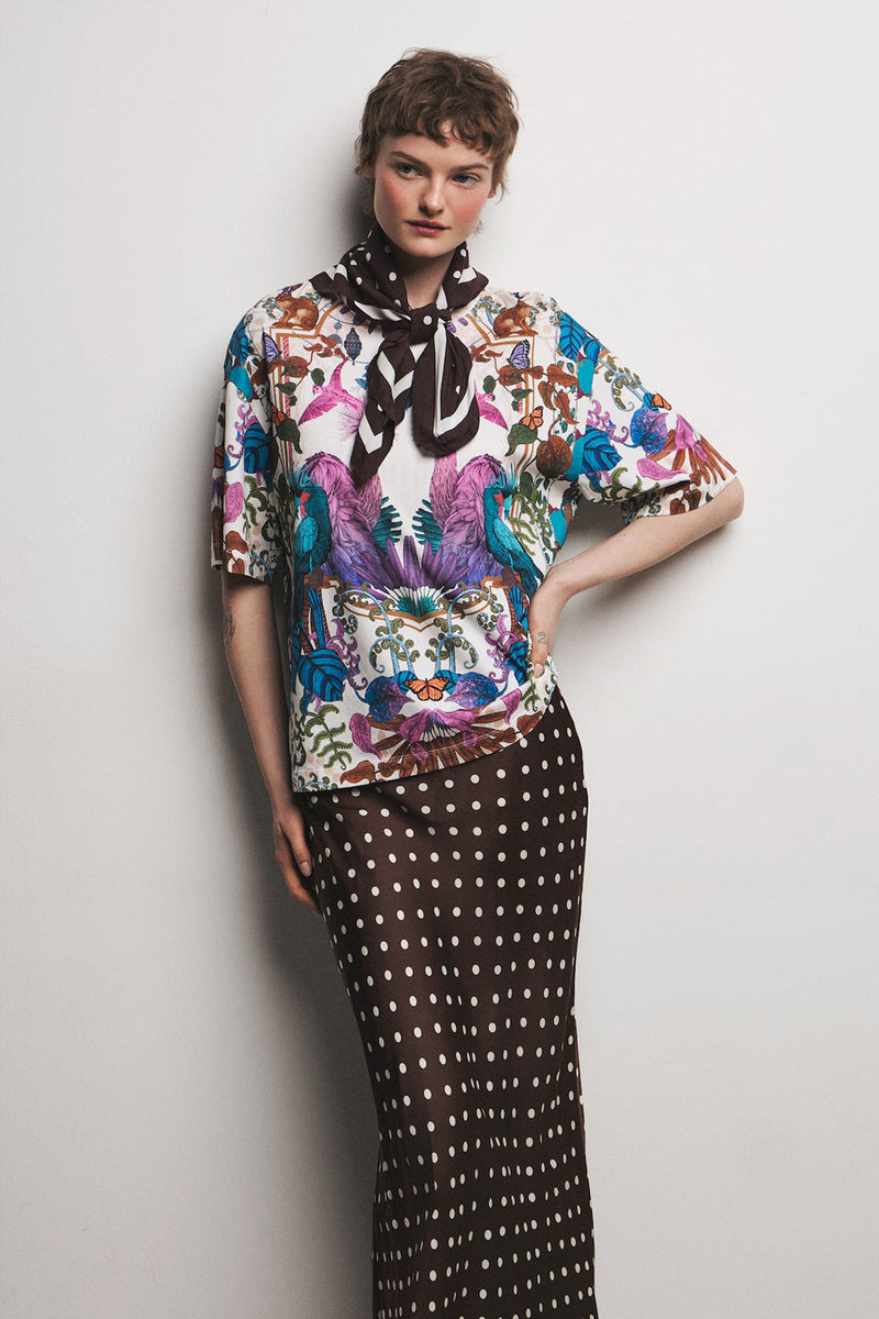 Oversize γυναικείο βαμβακερό t-shirt με πολύχρωμο exotic tropical print