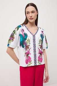 Oversize βαμβακερό λευκό t-shirt με exotic tropical print σε φούξια και turquoise αποχρώσεις