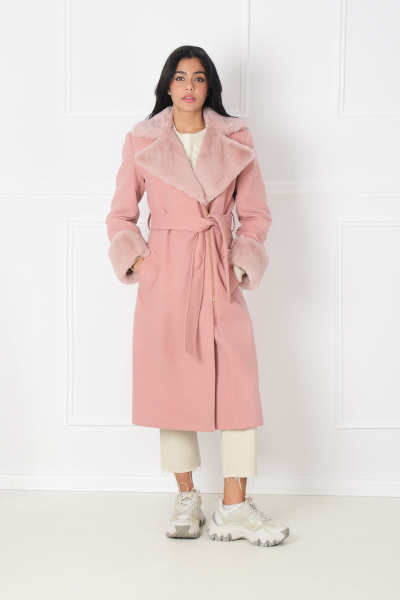Ροζ παλτό με γούνα we Coss