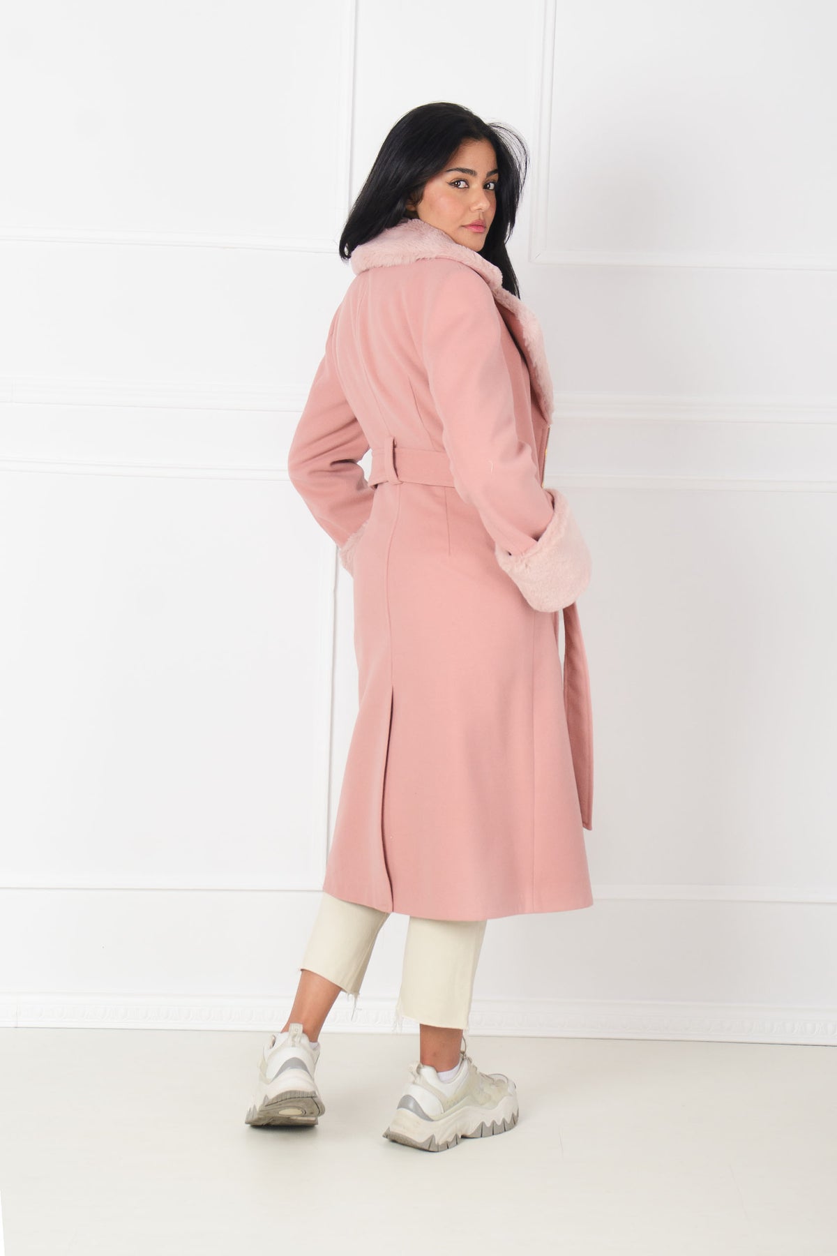 Ροζ παλτό με γούνα we Coss