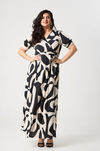 plus size μακρύ φόρεμα ασπρόμαυρο με ζώνη στη μέση