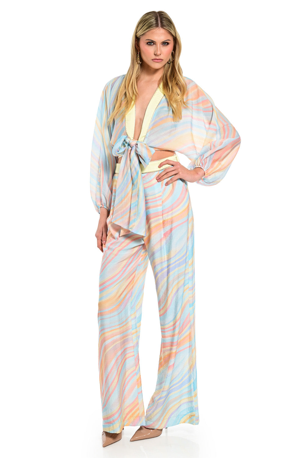 Γυναικεία αέρινη παντελόνα Rainbow Print με πολύχρωμο παστέλ κυματιστό σχέδιο και φαρδιά γραμμή wide leg.