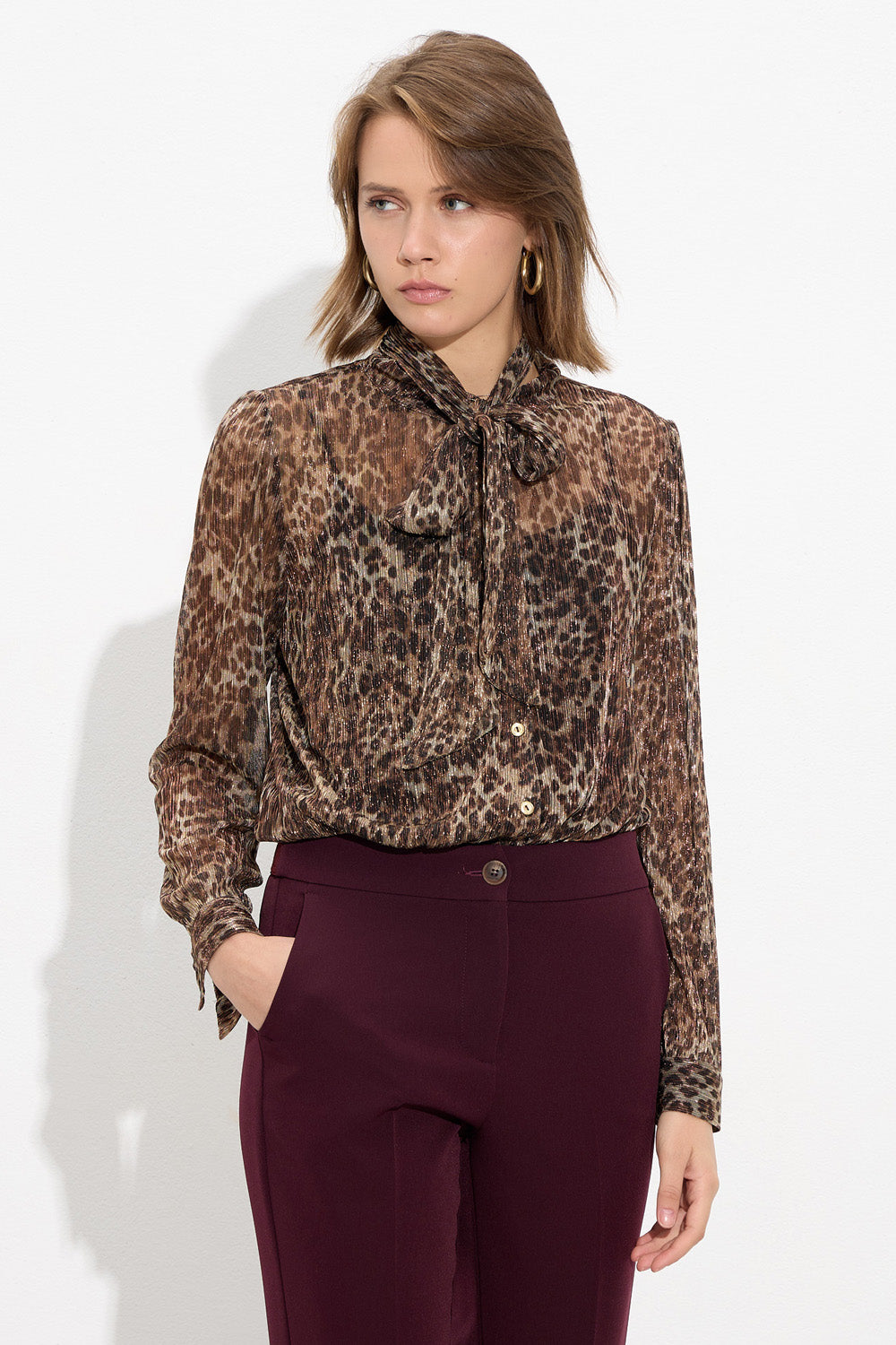 Ημιδιάφανο animal print πουκάμισο με δέσιμο στον λαιμό και μεταλλική λάμψη από την Ellisargi Boutique