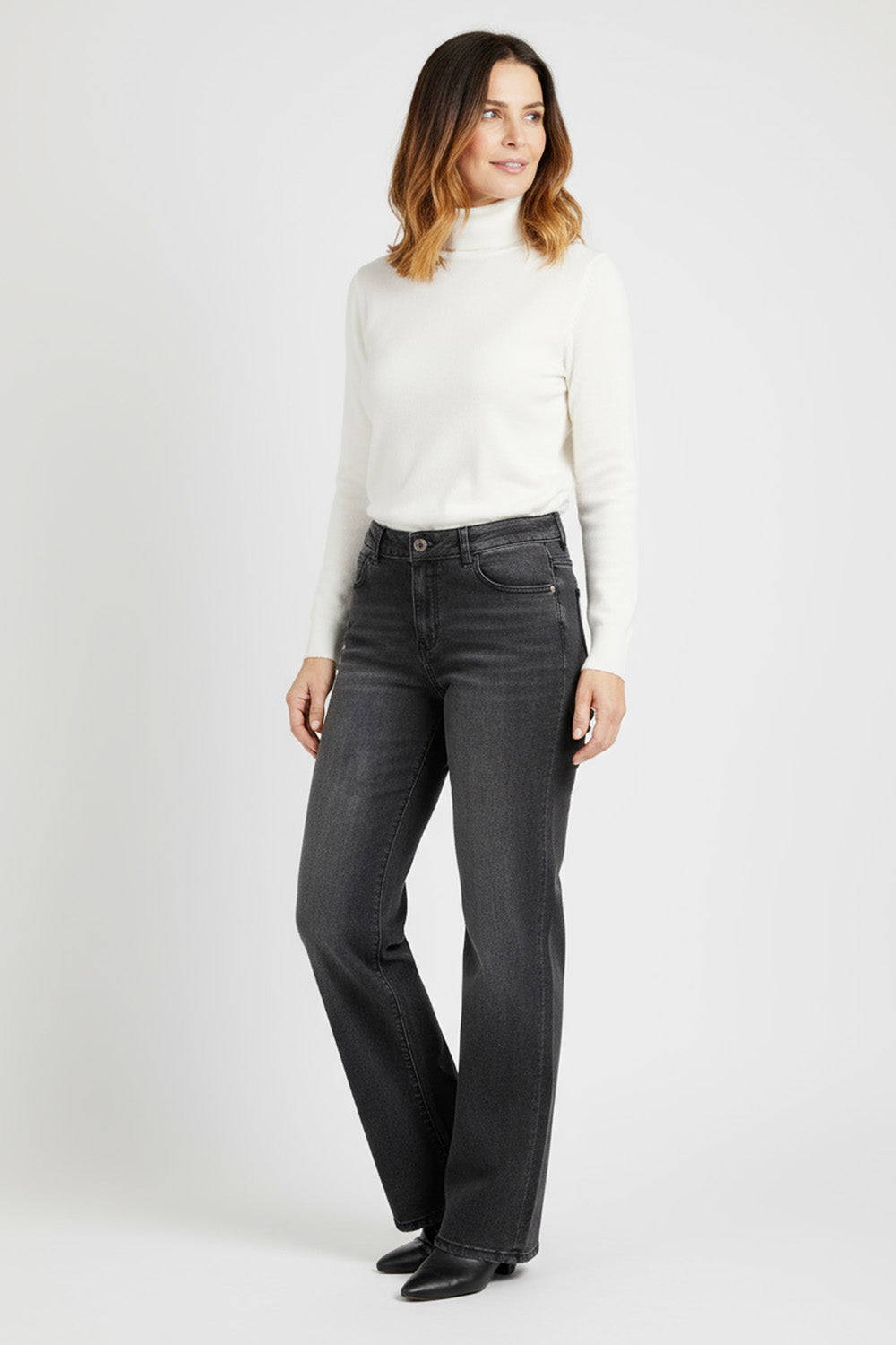 Μαύρο τζιν ξεθωριασμένο σε straight γραμμή, πολύ ελαστικό super-stretch denim, Ellisargi Boutique