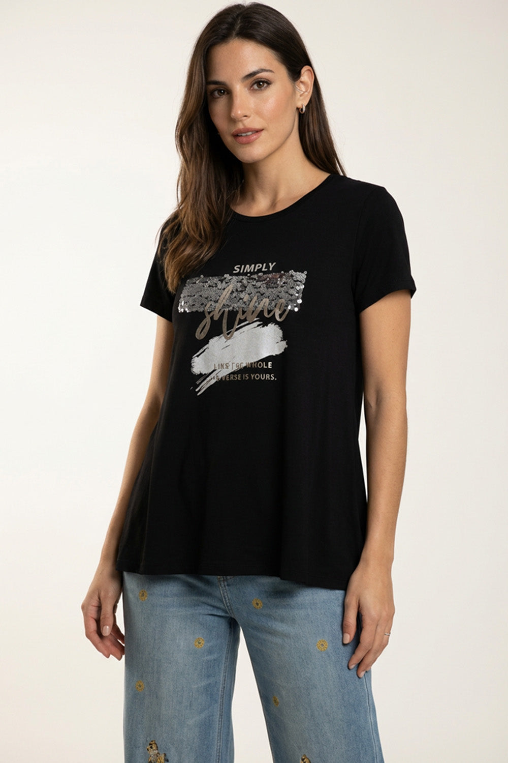 Μαύρο T-shirt Simply Shine με Παγιέτες & Print, μοντέρνο και άνετο, ιδανικό για καθημερινή χρήση.