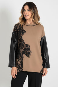 Καφέ μπλούζα με μαύρη δαντέλα και μανίκια δερματίνης, άνετη και κομψή, Ellisargi Boutique