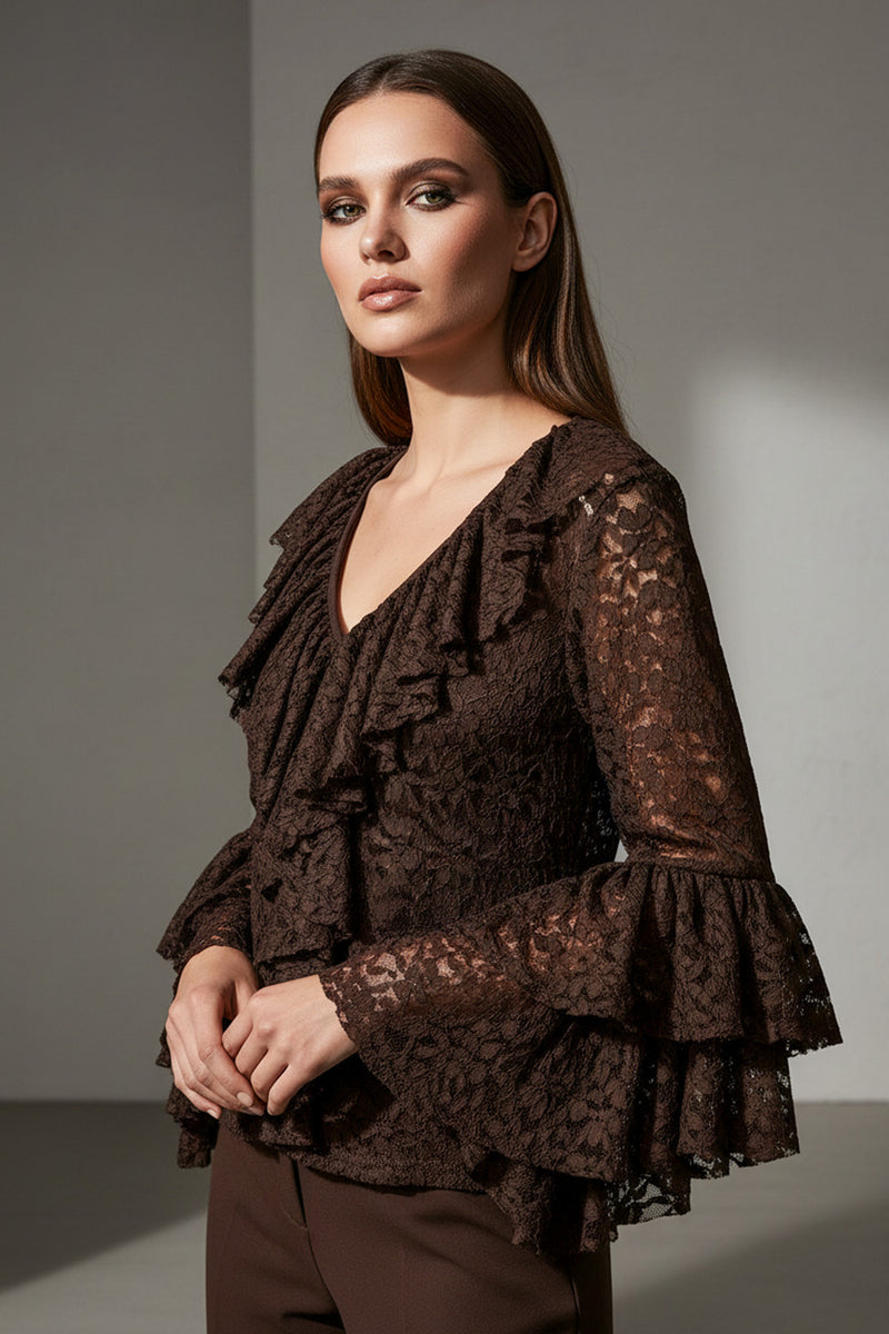 Καφέ δαντελένια μπλούζα με V λαιμόκοψη, βολάν και διάφανα μανίκια σε elegant γραμμή