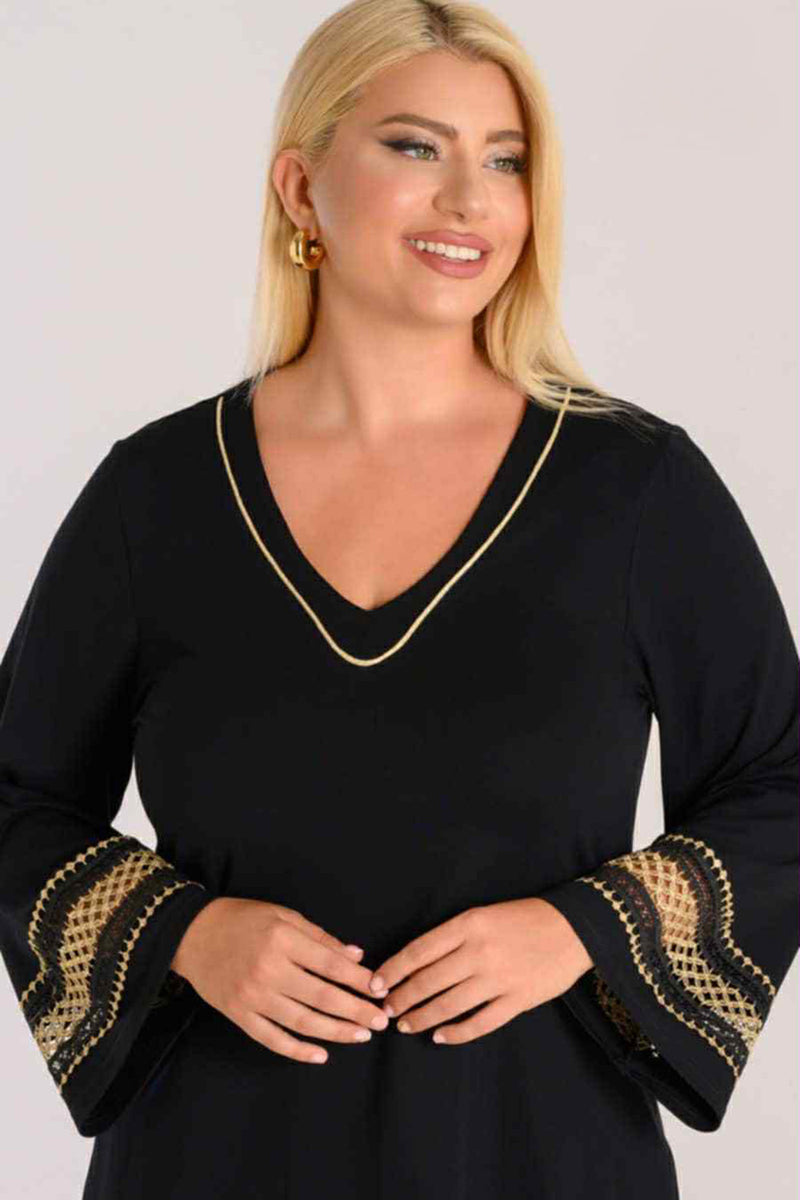 Μαύρη μπλούζα plus size με χρυσές λεπτομέρειες στα μανίκια από Ellisargi Boutique