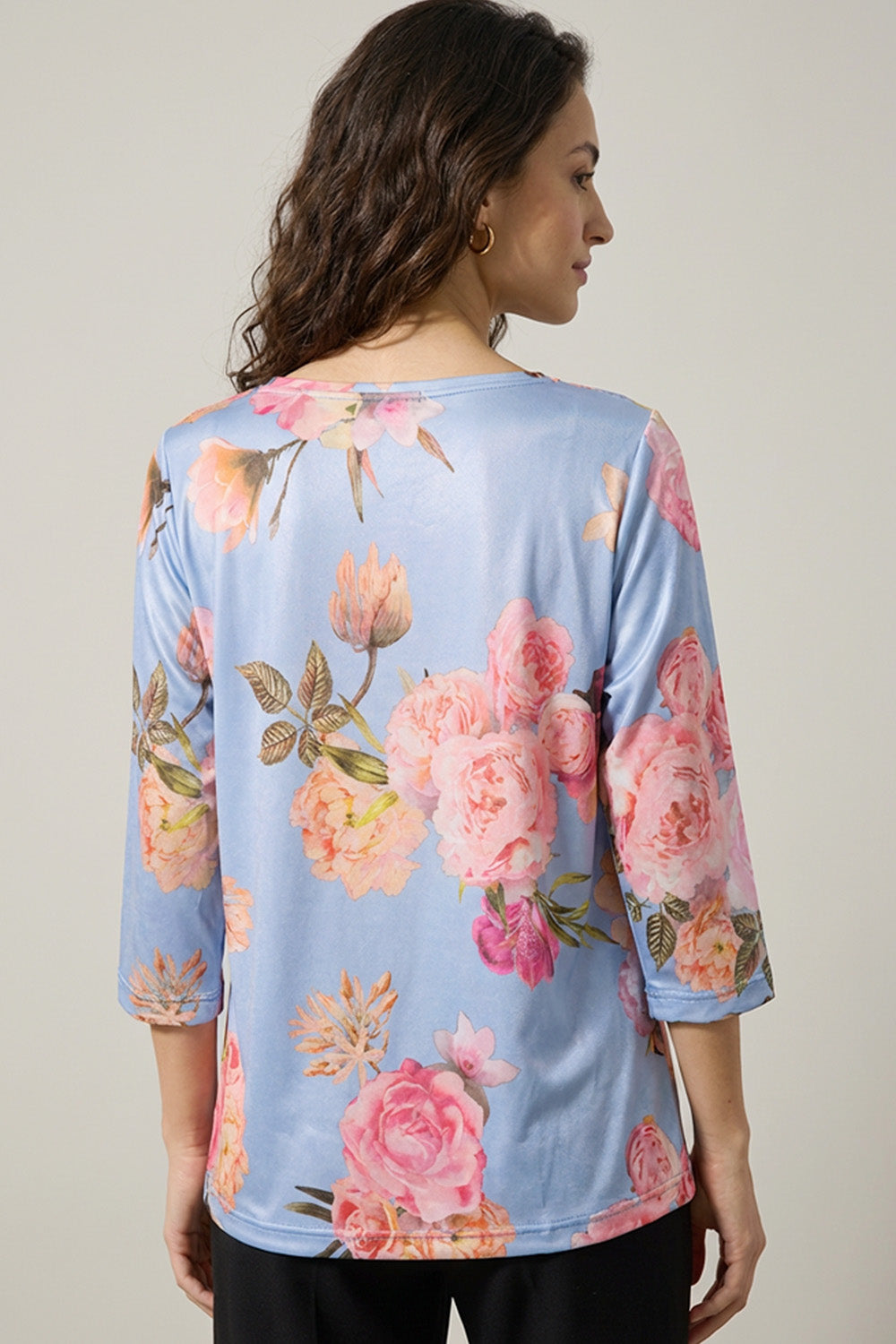 Μπλούζα Floral Σιέλ με Ροζ Λουλούδια