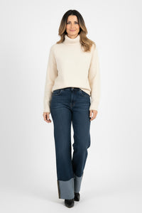 Μπλε τζιν με μεγάλο ρεβέρ και πλαϊνό φερμουάρ, πολύ μαλακό και ελαστικό denim, Ellisargi Boutique