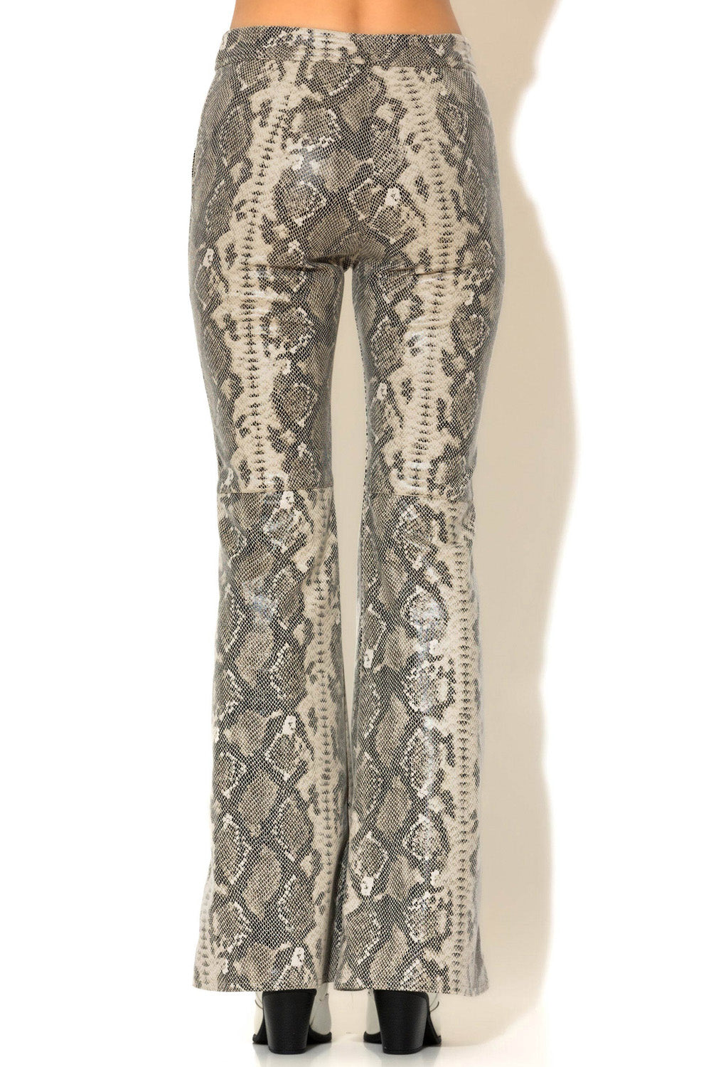 Ψηλόμεσο παντελόνι καμπάνα snake print C-THROU