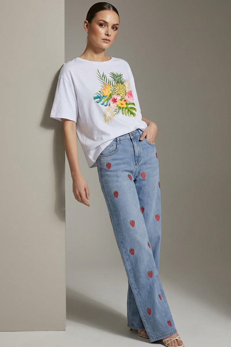 Denim παντελόνι ίσιας γραμμής με διακοσμητικό μοτίβο φράουλα σε ανοιχτό μπλε χρώμα