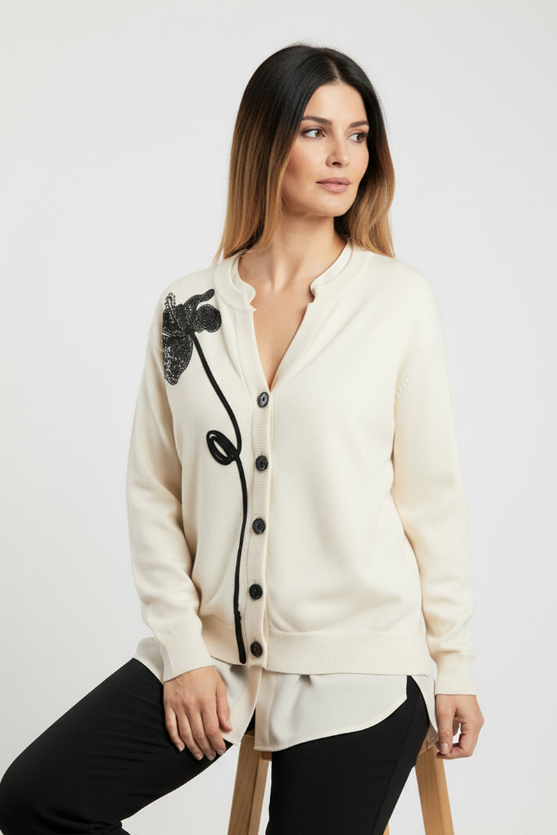 Εκρού ζακέτα με μαύρο λουλούδι και κουμπιά – Ellisargi Boutique
