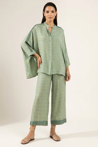 Εμπριμέ cropped παντελόνα με ελαστική μέση σε πράσινους και μπεζ τόνους