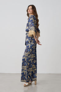 Εμπριμέ παντελόνα μπλε με χρυσό σχέδιο σε φαρδιά γραμμή με ελαστική μέση και αέρινη εφαρμογή