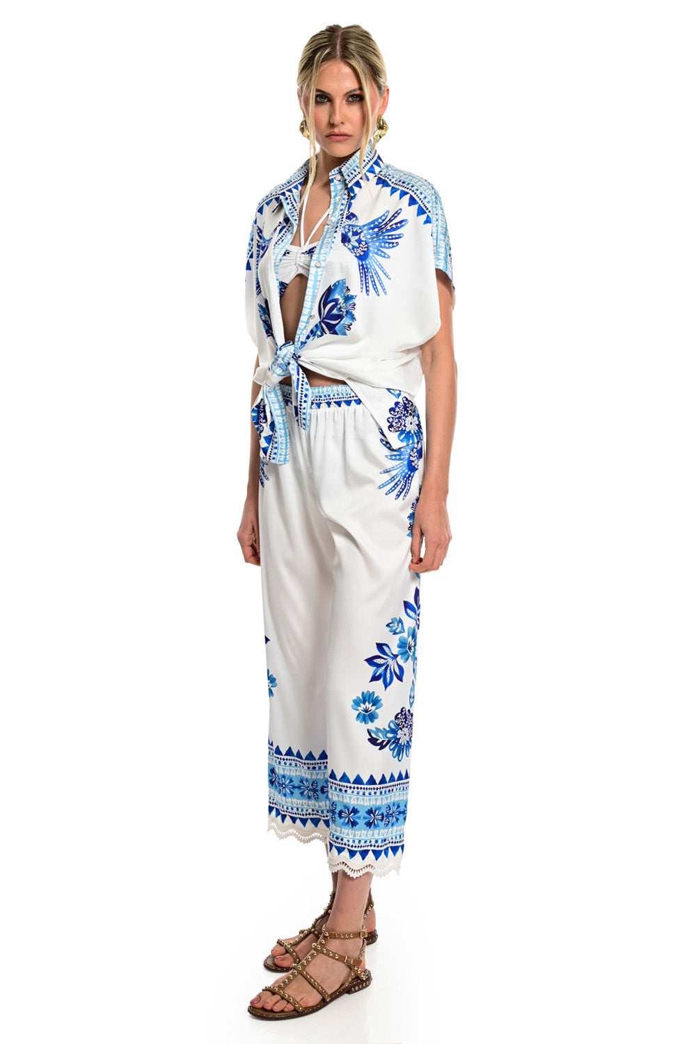 Εμπριμέ παντελόνι Mediterranean Print λευκό με μπλε μοτίβα και λάστιχο στη μέση γυναικείο crop παντελόνι
