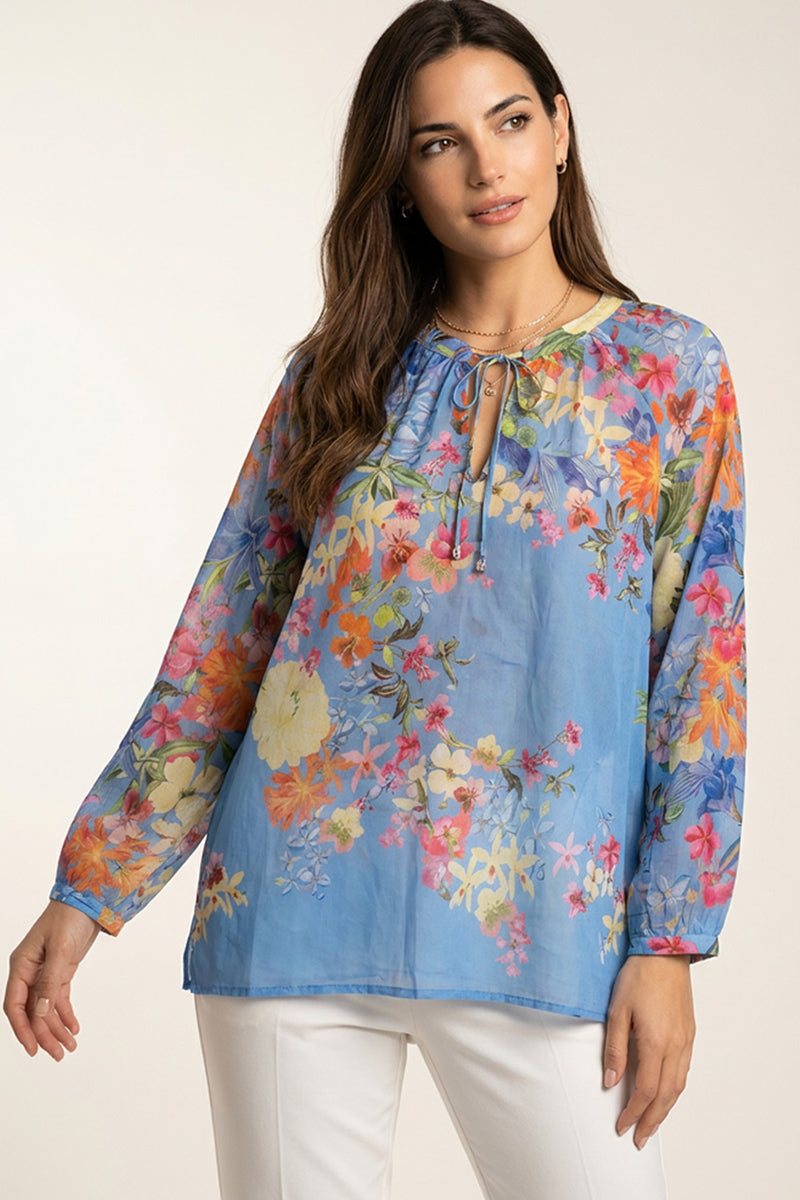 Μπλε floral μπλούζα με δέσιμο στη λαιμόκοψη και ανάλαφρη εφαρμογή