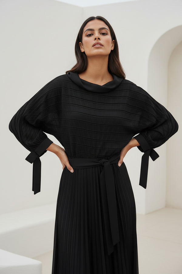 Φόρεμα μαύρο πλισέ με ζώνη