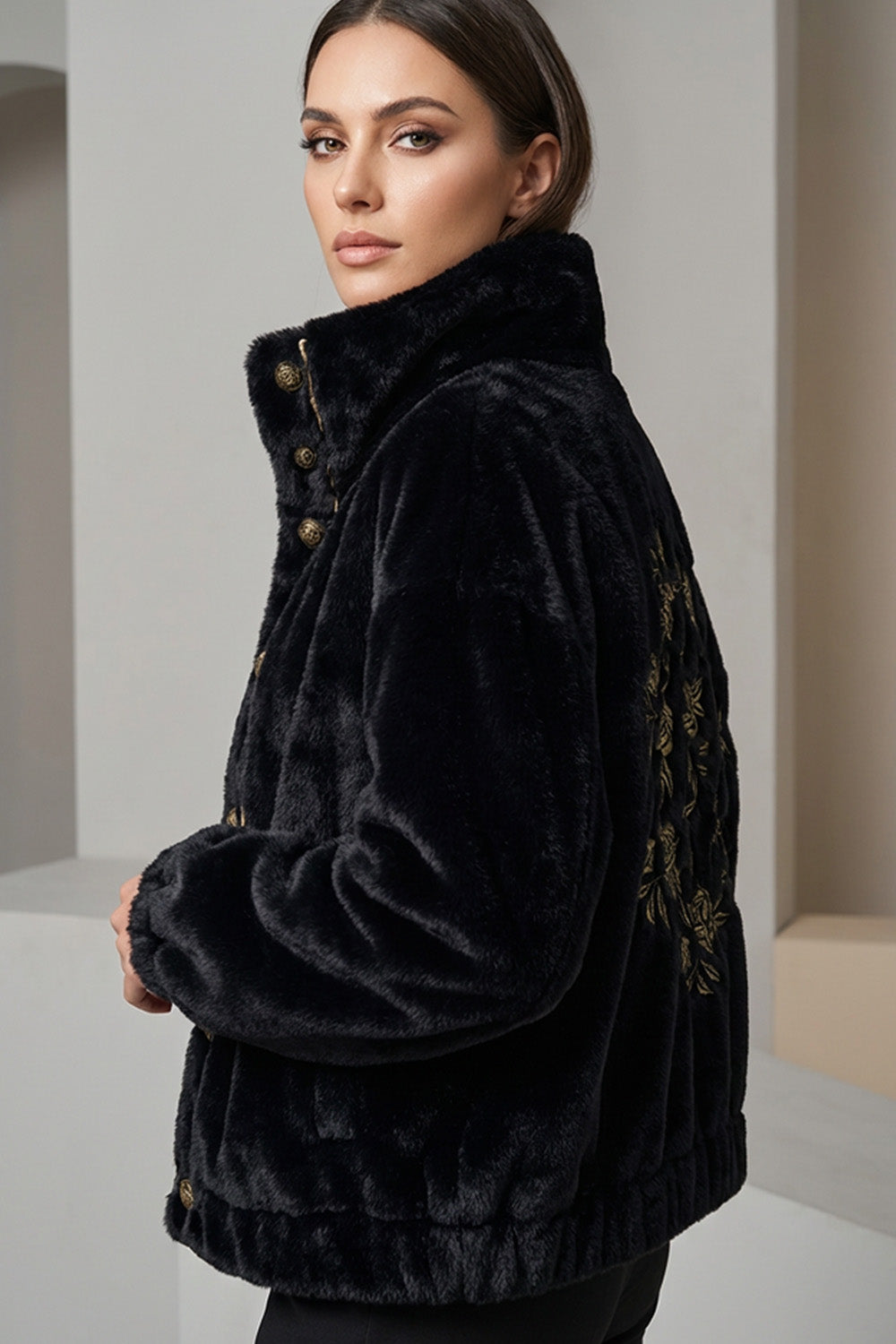 Γούνινο jacket με κεντημένο μοτίβο στην πλάτη