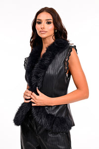 Γιλέκο μαύρο με γούνα και δαντέλα με στρας στις μανικοκόψεις, γυναικείο γιλέκο Ellisargi Boutique