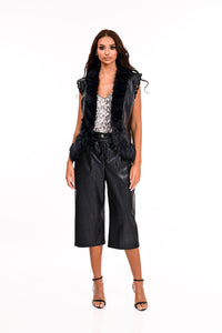 Γιλέκο μαύρο με γούνα και δαντέλα με στρας στις μανικοκόψεις, γυναικείο γιλέκο Ellisargi Boutique