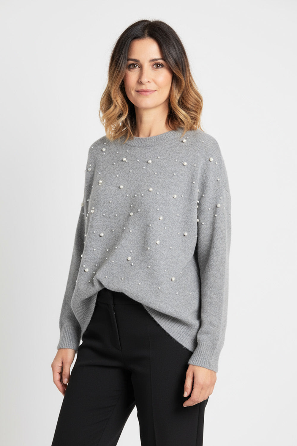 Γκρι πλεκτή μπλούζα με διακοσμητικές πέρλες στο μπροστινό μέρος – Ellisargi Boutique