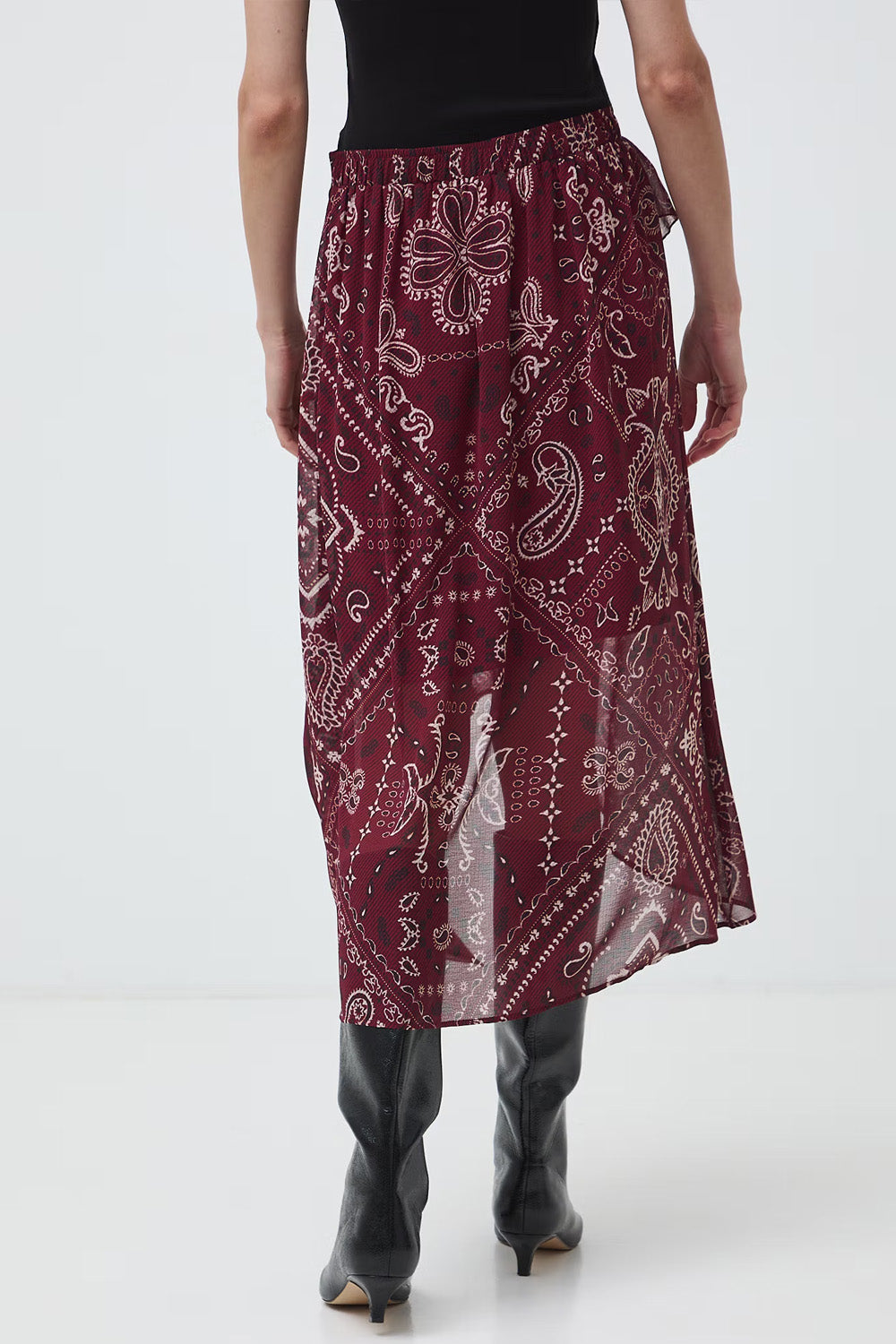 Γυναικεία burgundy midi φούστα με paisley print και ασύμμετρο βολάν