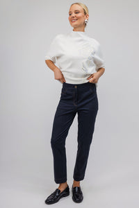 Σκουρό μπλε τζιν παντελόνι ίσιας γραμμής με κουμπί και καφέ ραφές – Ellisargi Boutique