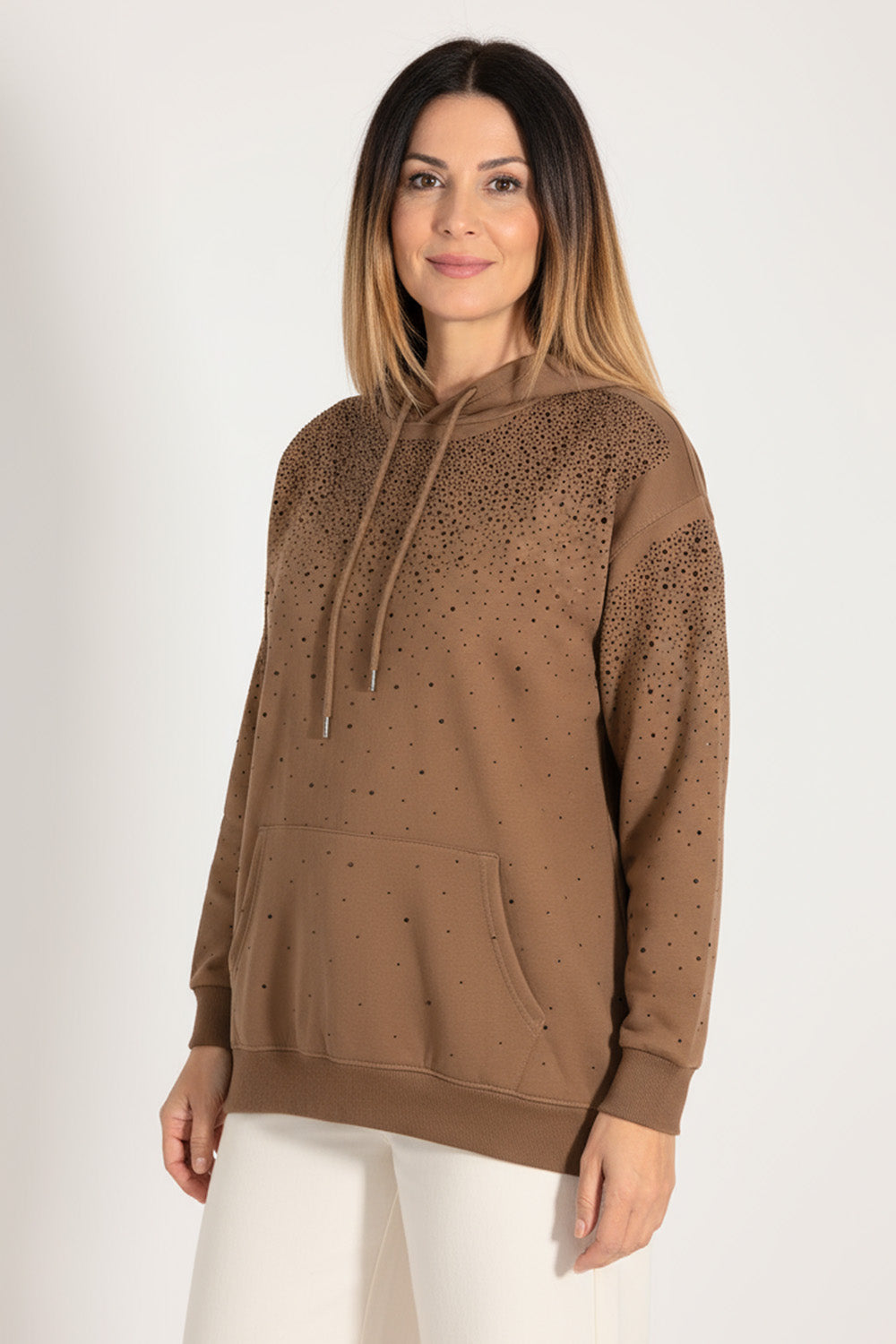 Καφέ φούτερ με κουκούλα και strass