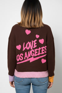 Καφέ πλεκτή ζακέτα Love Los Angeles με ροζ λεπτομέρειες και πολύχρωμες μανσέτες – Ellisargi Boutique