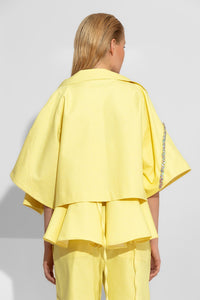 Κίτρινο oversized jacket με 3/4 μανίκια κεντημένα με κρύσταλλα και έντονο πέτο