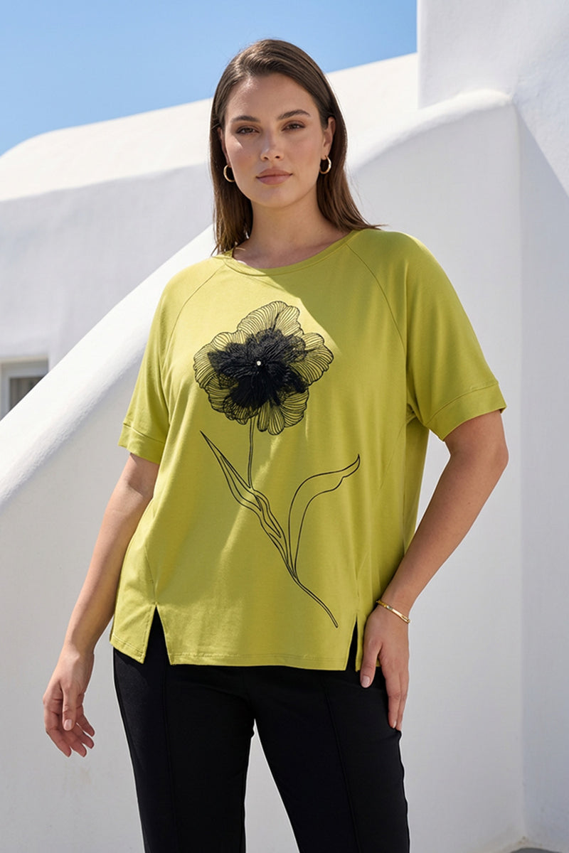Γυναικεία λαχανί μπλούζα με floral σχέδιο και ανάγλυφη λεπτομέρεια μπροστά