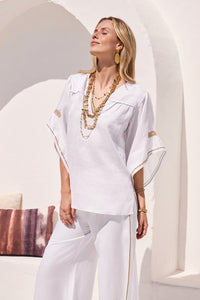 λευκή αέρινη μπλούζα με V ντεκολτέ και φαρδιά μανίκια με χρυσές λεπτομέρειες