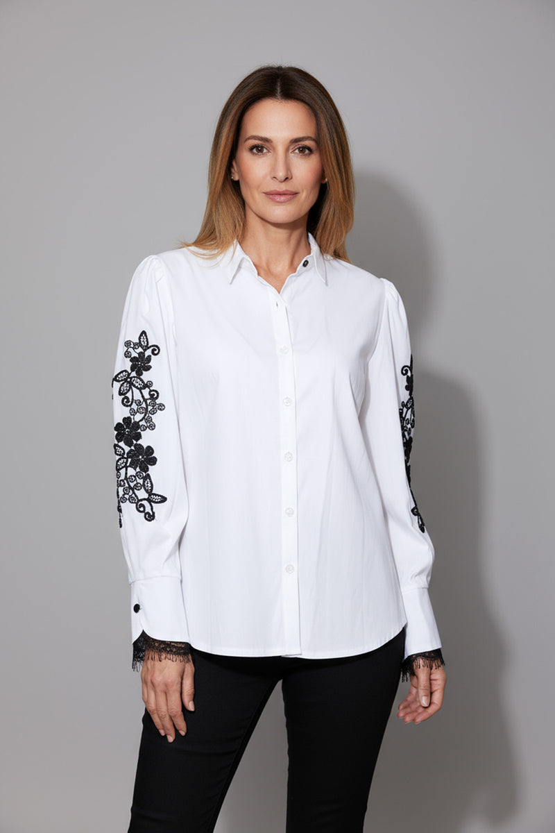 Λευκό πουκάμισο με μαύρα κεντήματα στα μανίκια και δαντέλα στους καρπούς – Ellisargi Boutique